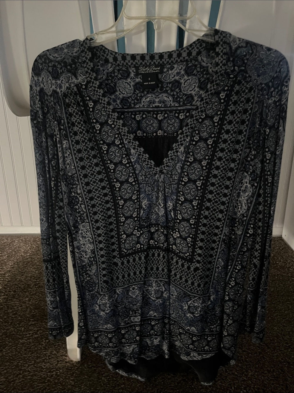 Lucky Brand Navy and Black Paisley Long Sleeve V-Neck Top